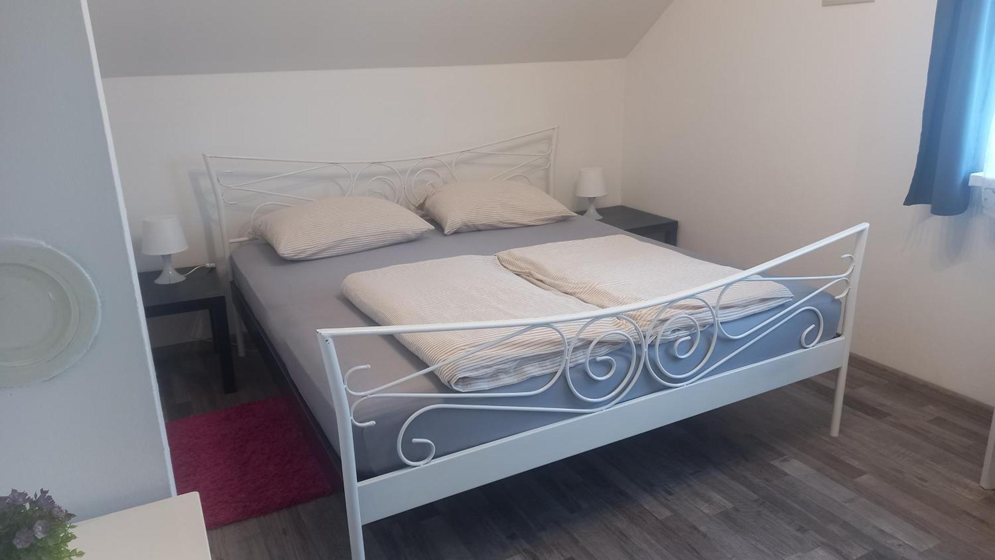 Keti Apartman Plaški Szoba fotó